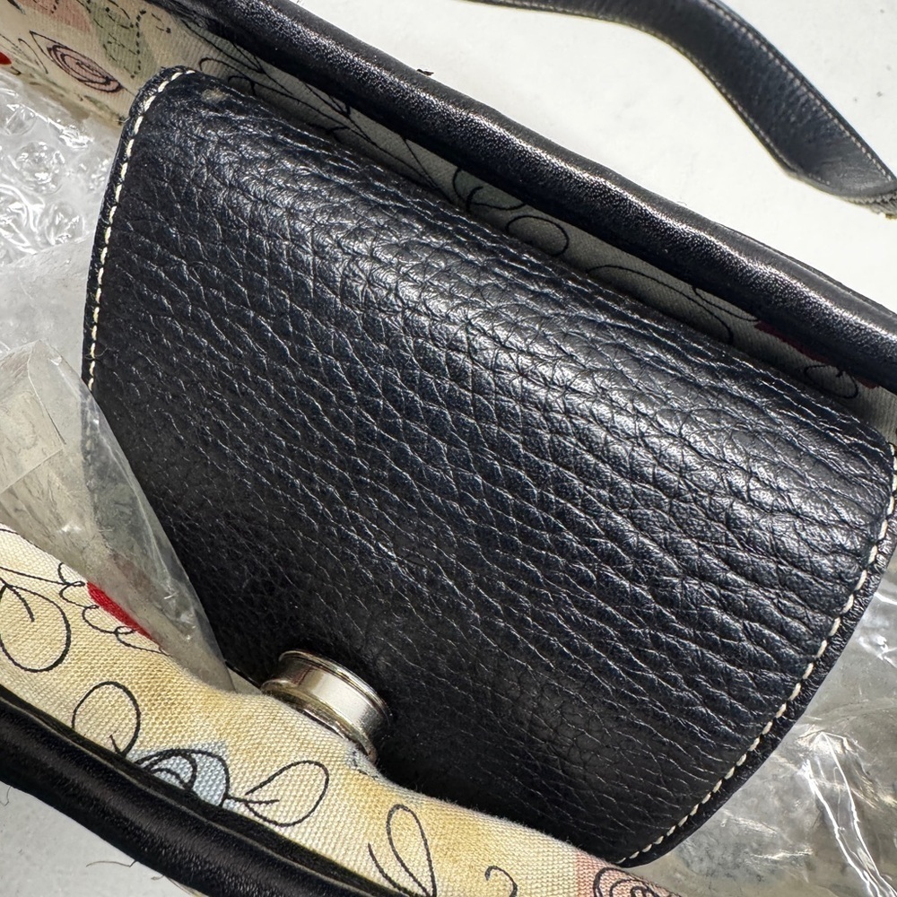 Brighton women’s straw handbag with charms, leather trim - Picture 7 of 11